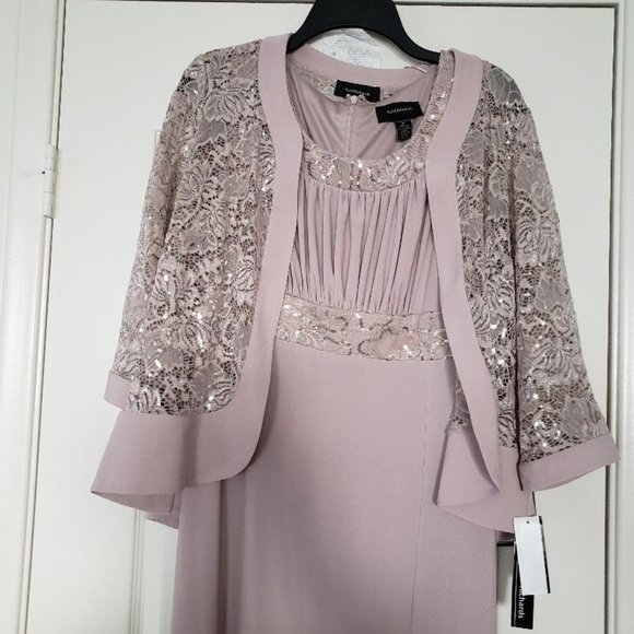 Dress - Picture 4 of 4